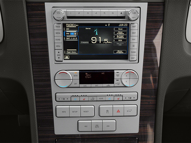 2013 Lincoln Navigator L Base