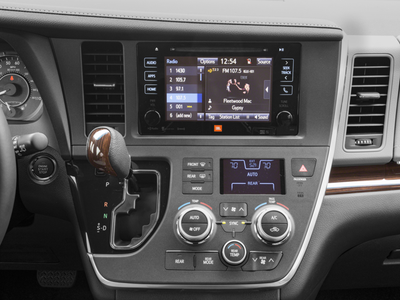 2017 Toyota Sienna 7 Passenger