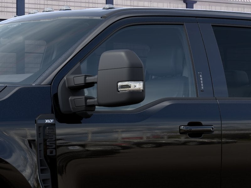 2027 Ford F-350SD XLT