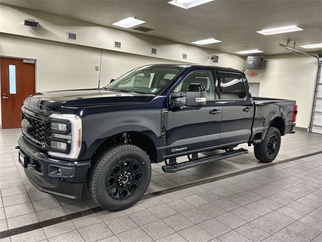 2025 Ford F-350SD Lariat