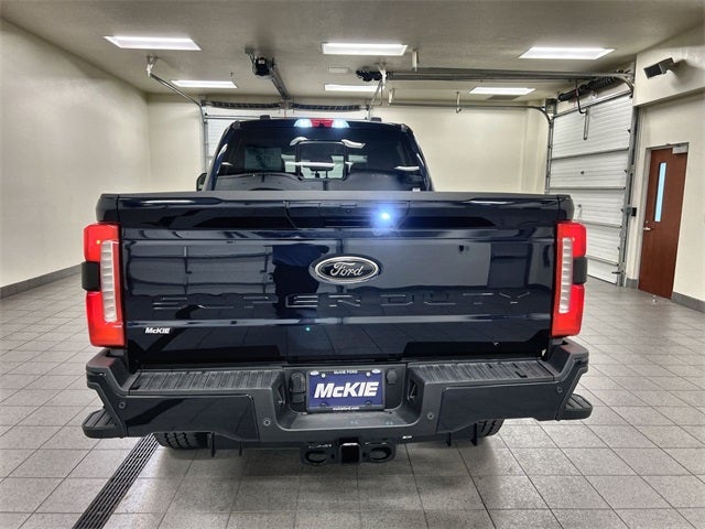 2025 Ford F-350SD Lariat