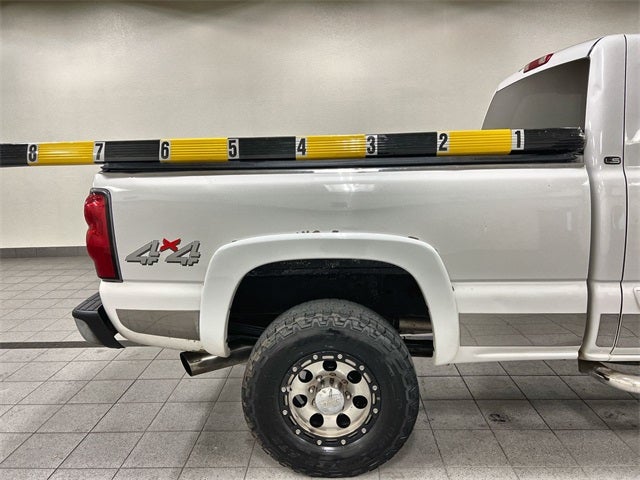 2005 Chevrolet Silverado 2500HD LS