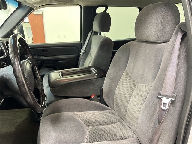 2005 Chevrolet Silverado 2500HD LS