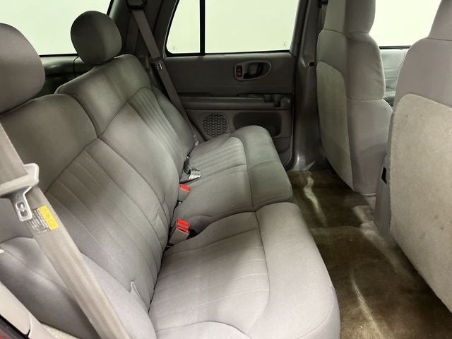 2004 Chevrolet Blazer LS