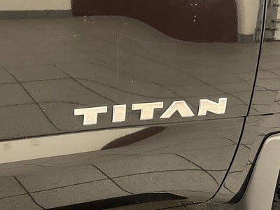 2017 Nissan Titan SL