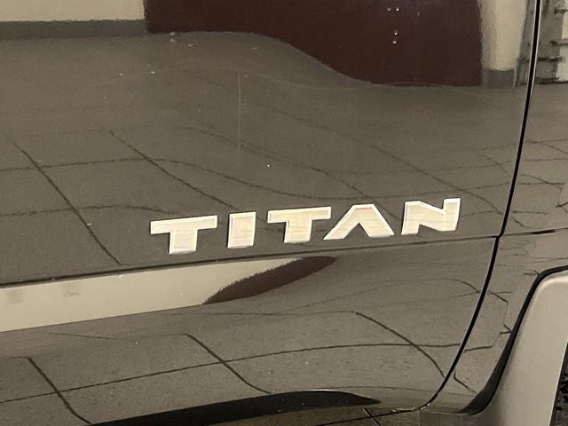 2017 Nissan Titan SL