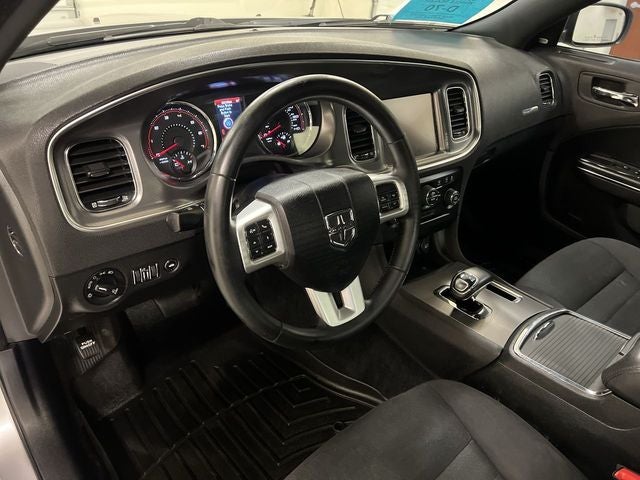 2013 Dodge Charger SXT