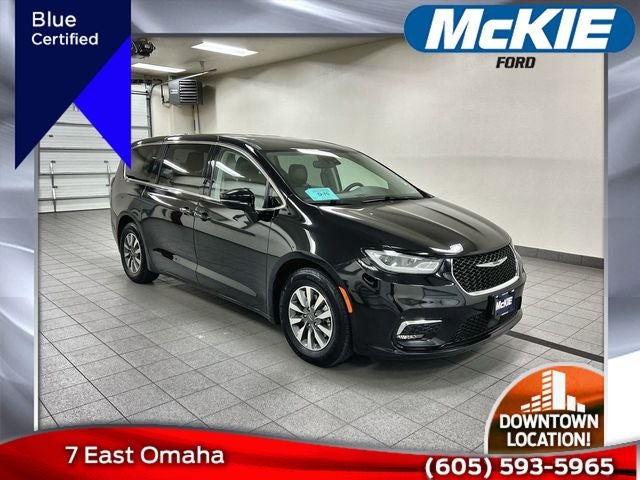 2024 Chrysler Pacifica Hybrid Select