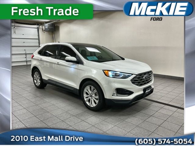 2021 Ford Edge Titanium AWD's photo