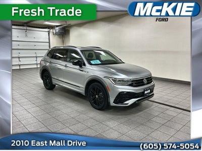2022 Volkswagen Tiguan 2.0T SE R-Line Black
