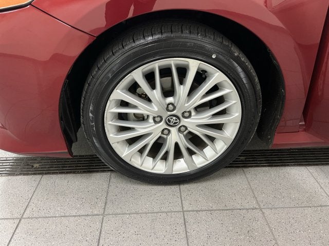 2020 Toyota Camry Hybrid XLE