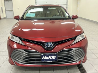 2020 Toyota Camry Hybrid XLE