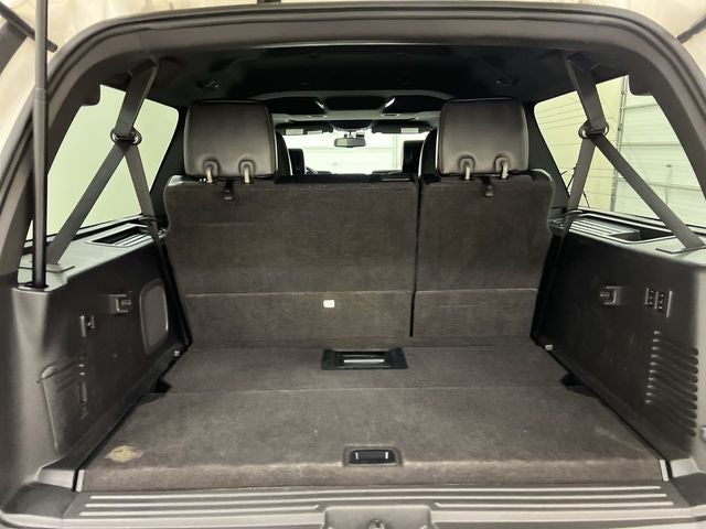 2013 Lincoln Navigator L Base