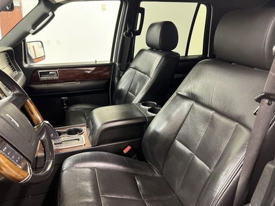 2013 Lincoln Navigator L Base