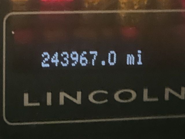 2013 Lincoln Navigator L Base