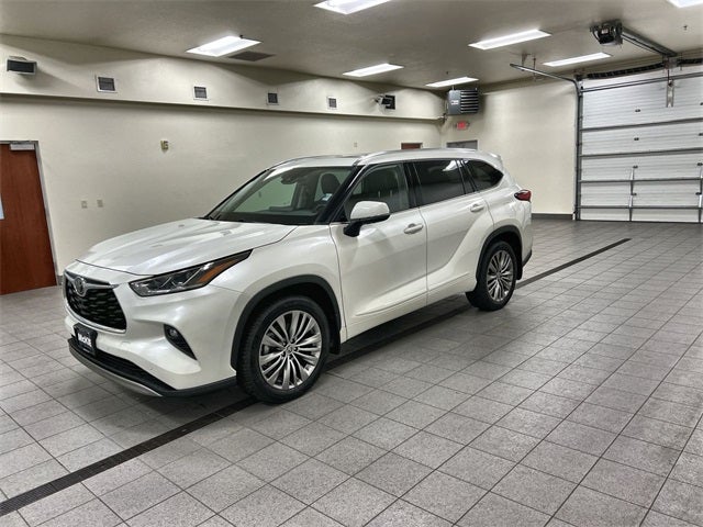 2020 Toyota Highlander Platinum