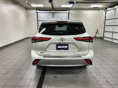 2020 Toyota Highlander Platinum