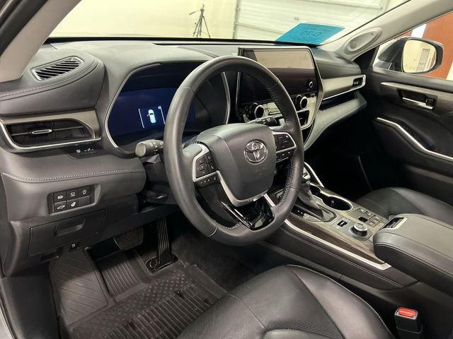 2024 Toyota Highlander Limited