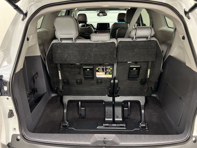 2024 Toyota Sienna XLE 8 Passenger