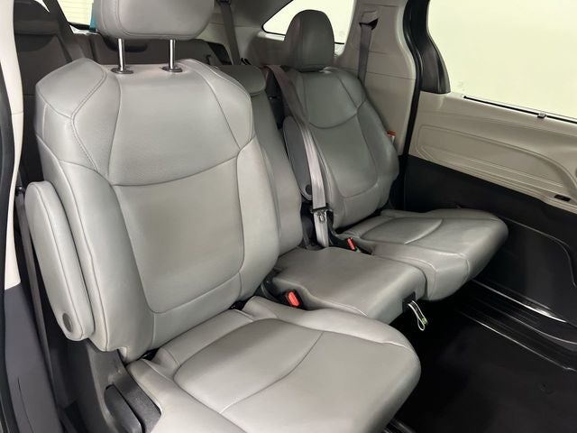 2024 Toyota Sienna XLE 8 Passenger