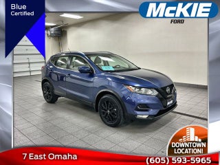 2022 Nissan Rogue Sport SV