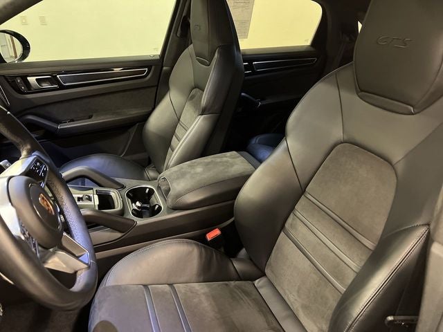 2022 Porsche Cayenne Coupe GTS