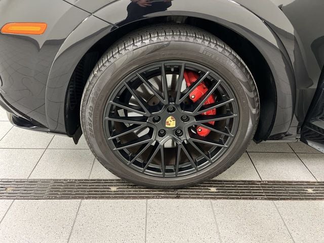 2022 Porsche Cayenne Coupe GTS