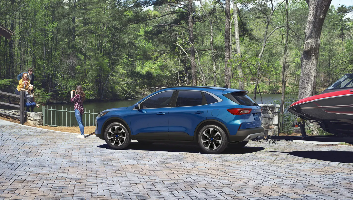 A profile view of a 2023 Ford Escape in blue