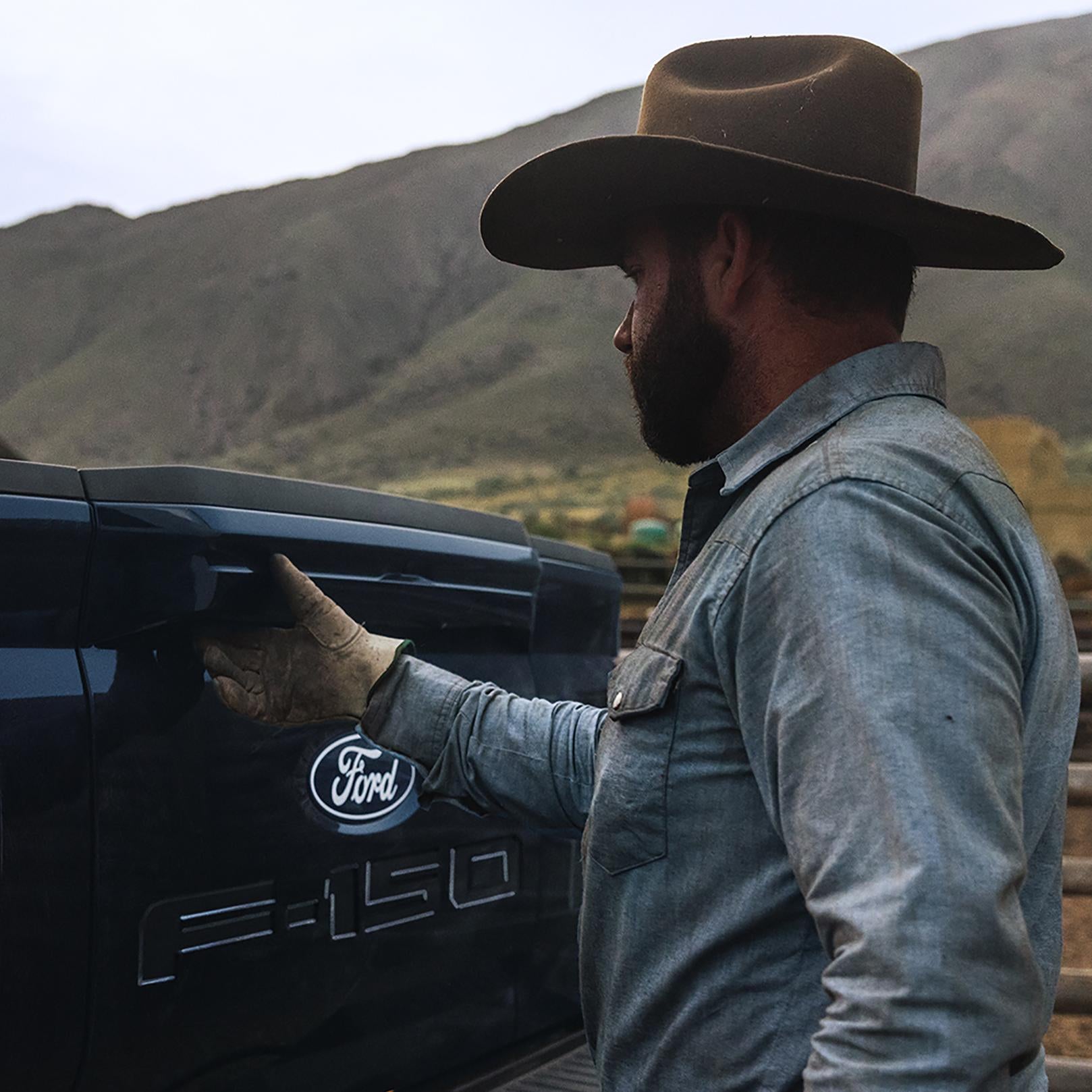 Ford Raptor exterior detail styling